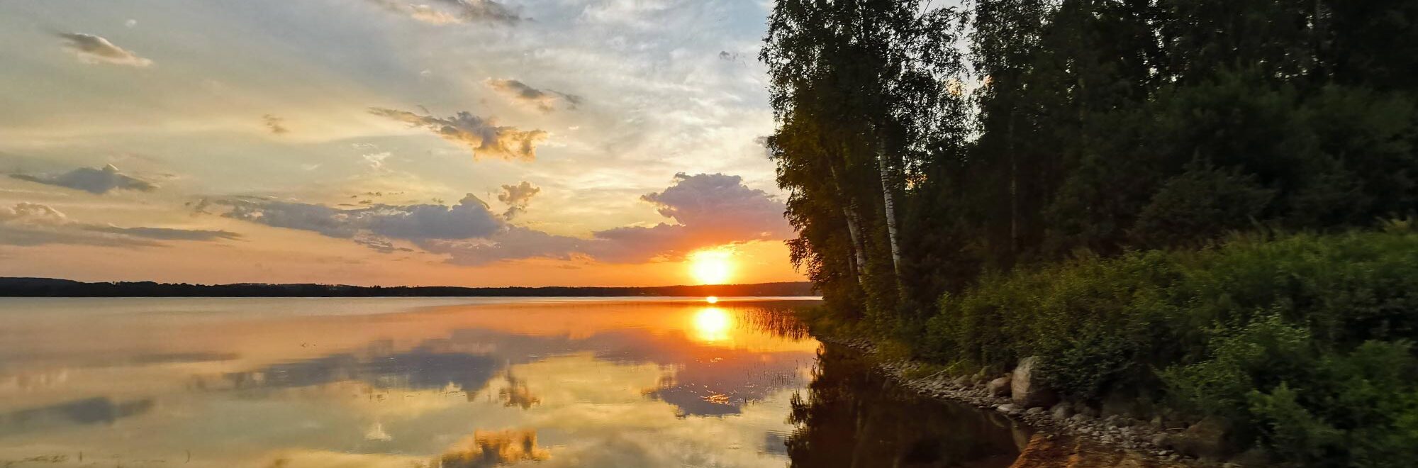 Stranden i Finnsnäs vid solnedgång